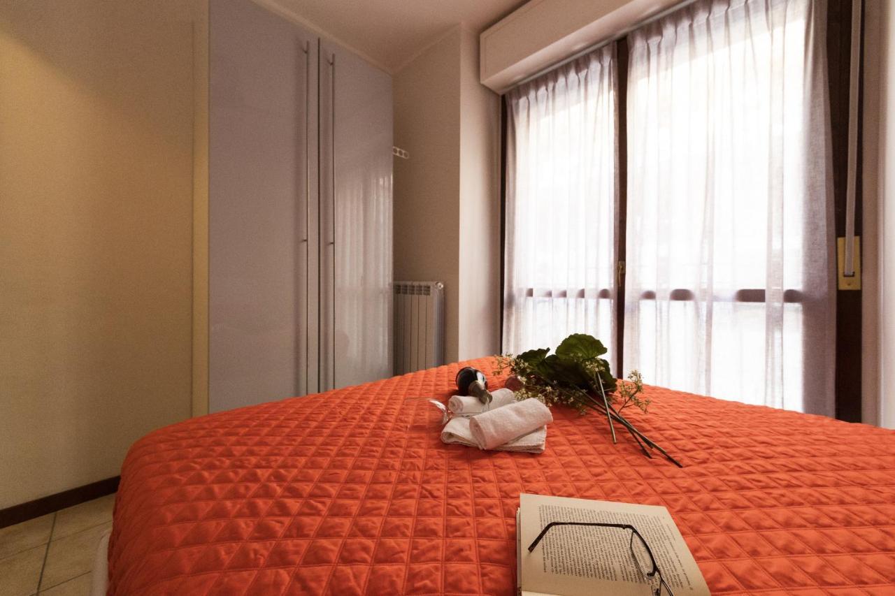 Modern Lakefront 2-Bedroom Apartment Acquaseria Luaran gambar